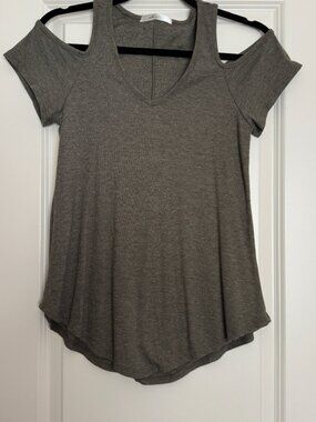 Gaze USA Olive Cold Shoulder V-Neck Top Size S